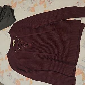 Womens sweater small